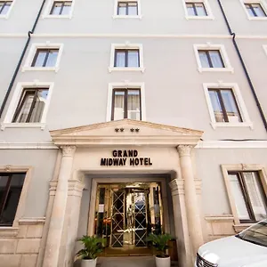 https://grand-midway-hotel-baku.aboutbakuhotels.com