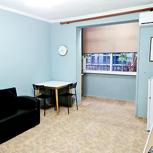 https://apartamenti2v1-21-dhjetori-am.hotels-in-tirana.com